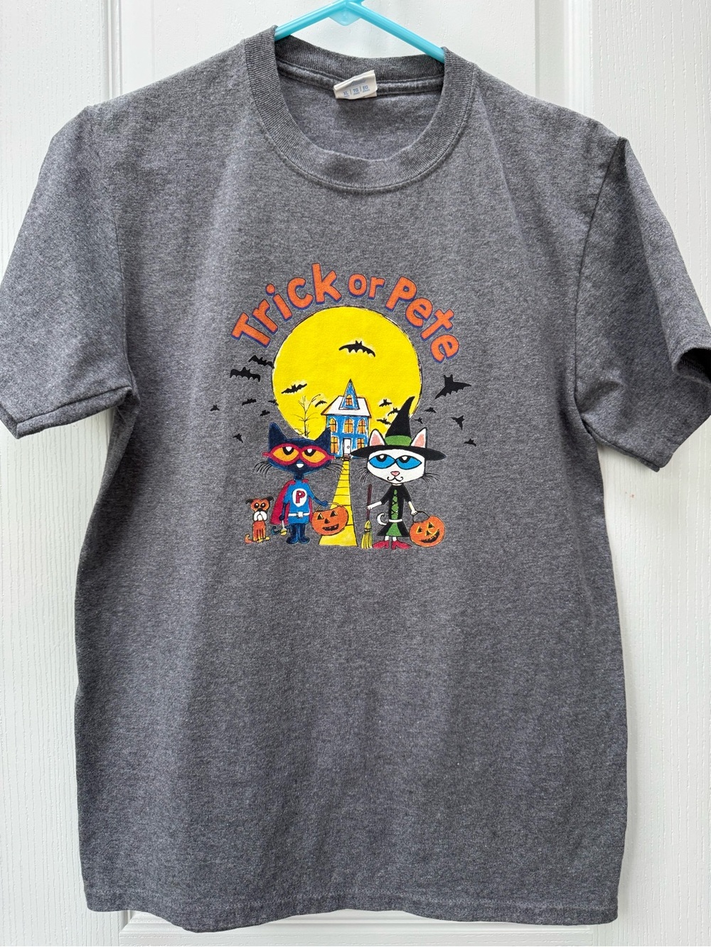 Pete the Cat Halloween tee